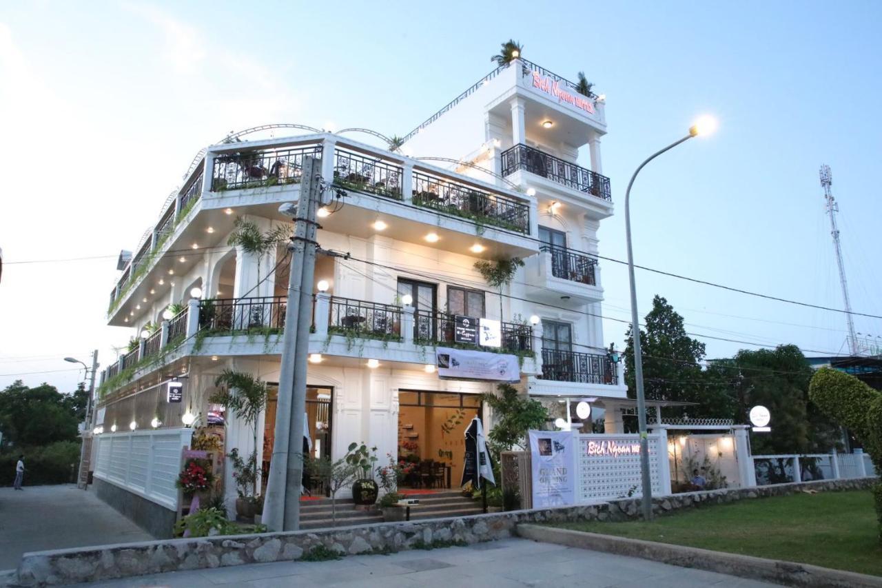 Bich Ngoan HOTEL Tra Vinh Ngoại thất bức ảnh